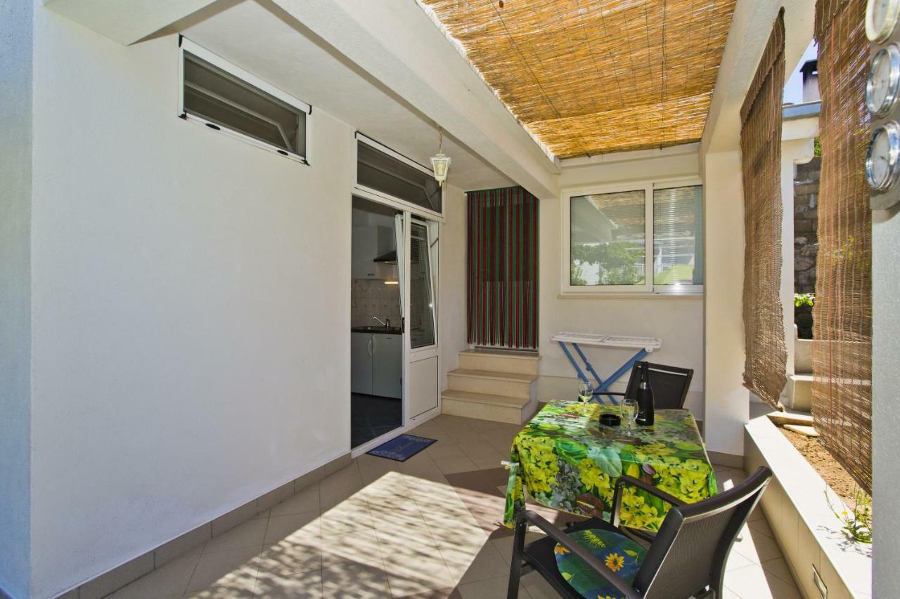 Hruban Apartment